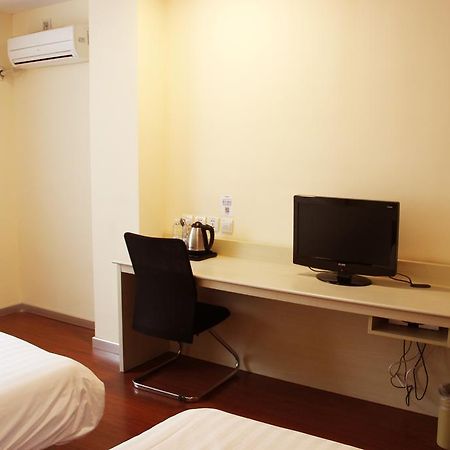 Hanting Hotel Ji'Nan Jiefang Road 2Nd Цзинань Номер фото